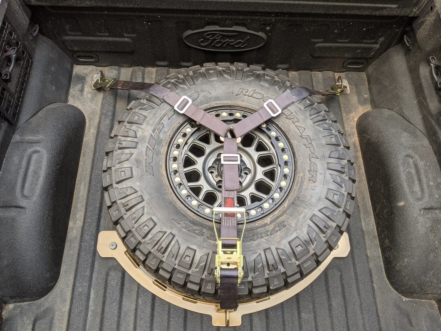 KHC 2017-2025 Raptor Reversible Flat Tire Mount
