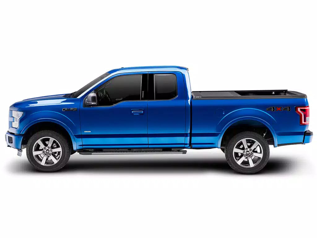 2023+ GMC AT4 Retrax ONE MX Manual Retractable Tonneau Cover
