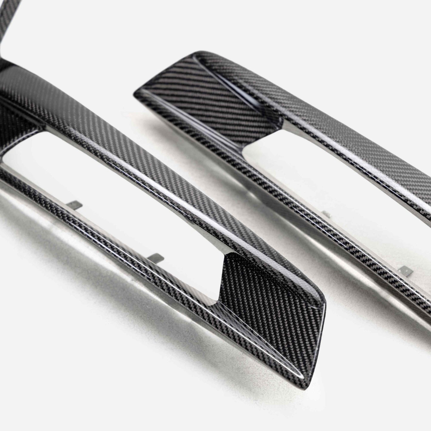 Anderson Composites Carbon fiber turn signal bezel for 2020-2022 Ford Mustang Shelby GT500