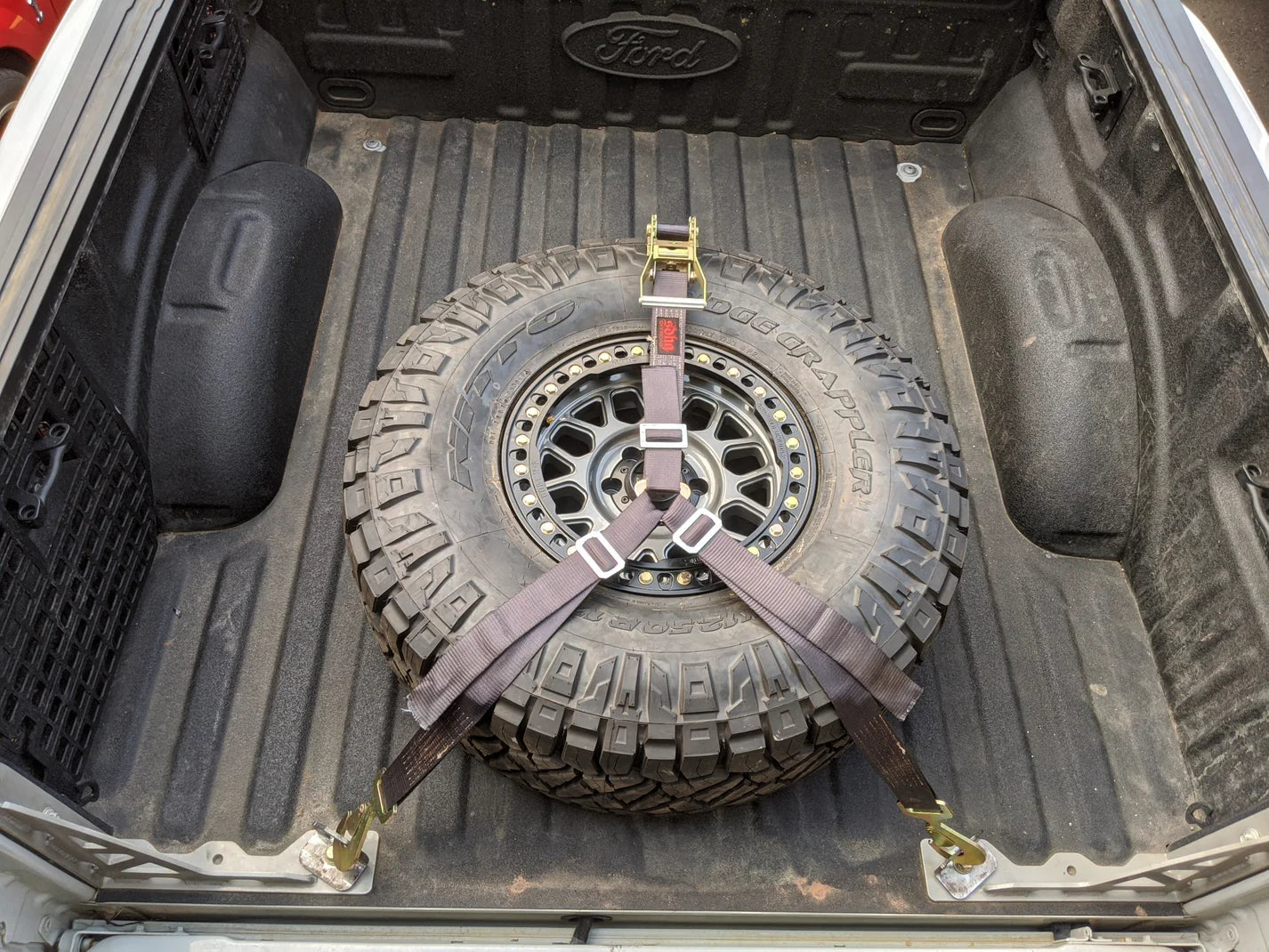 KHC 2017-2025 Raptor Reversible Flat Tire Mount