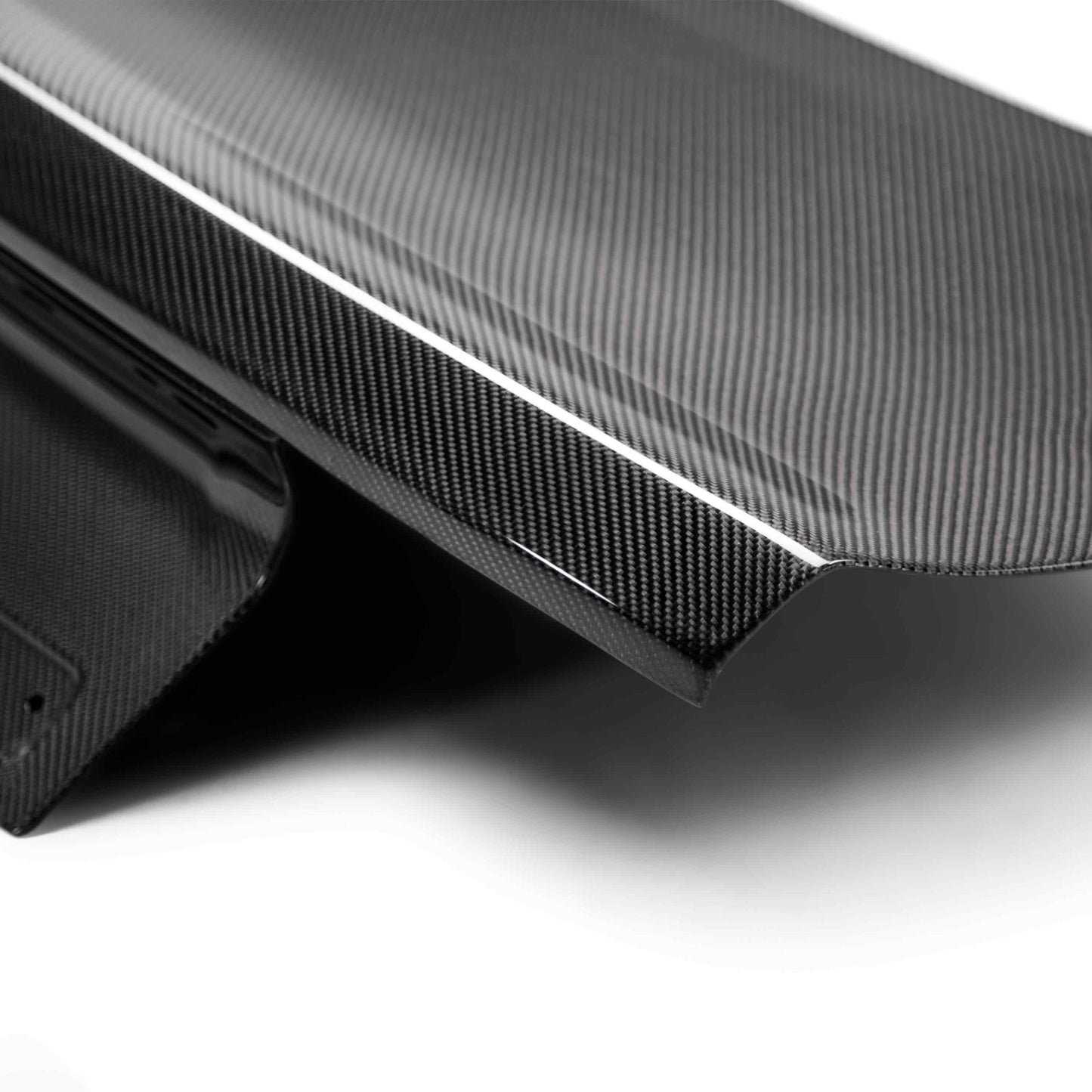 Anderson Composites Type-OE double sided carbon fiber decklid for 2015-2023 Ford Mustang