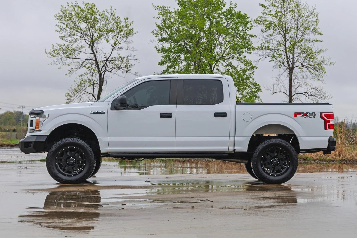 Rough Country 2017-2025 Ford Raptor Hard Low Profile Bed Cover