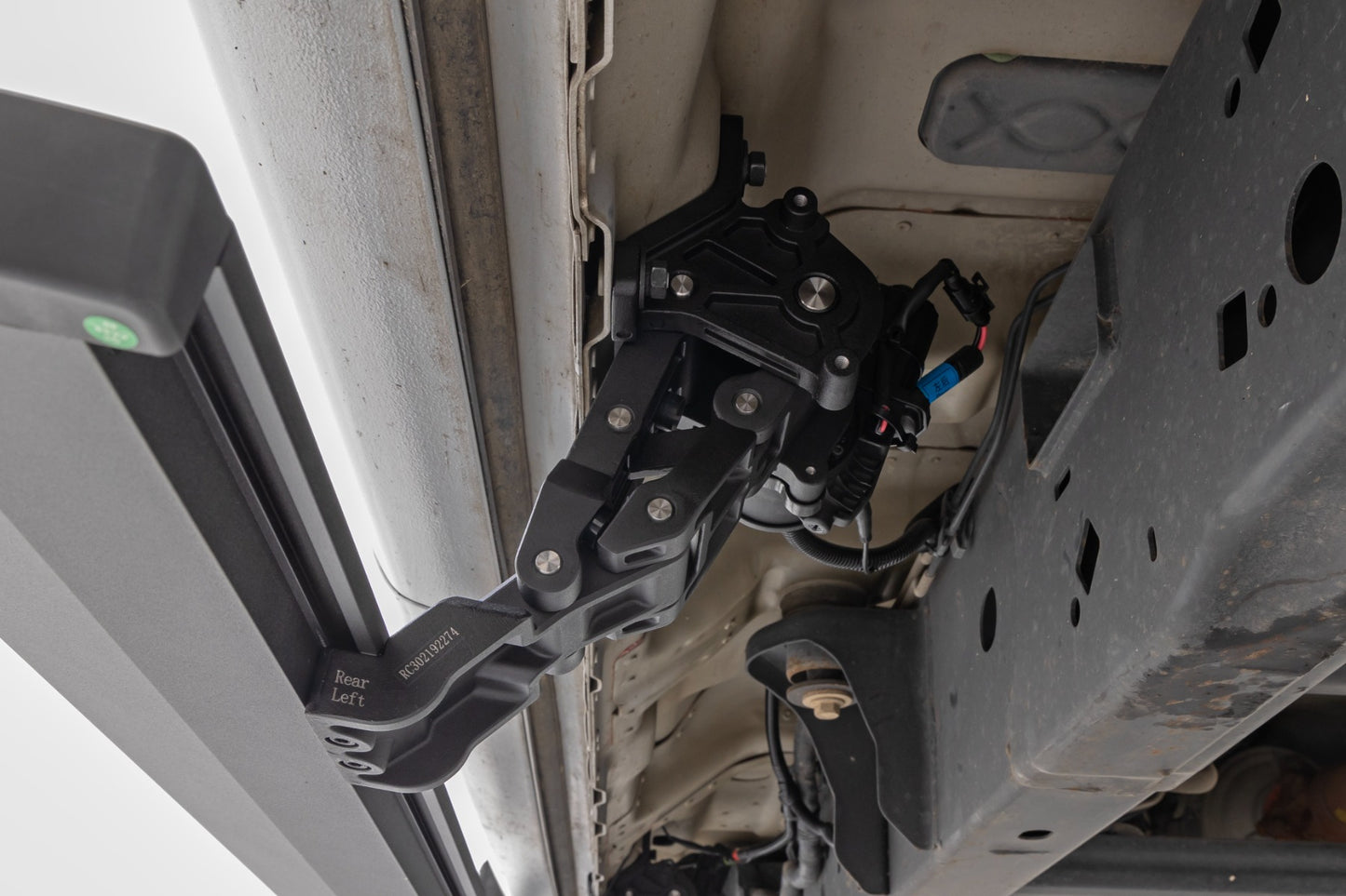 Rough Country Dual Electric Motor Power Running Boards - 2010-2014 Ford Raptor