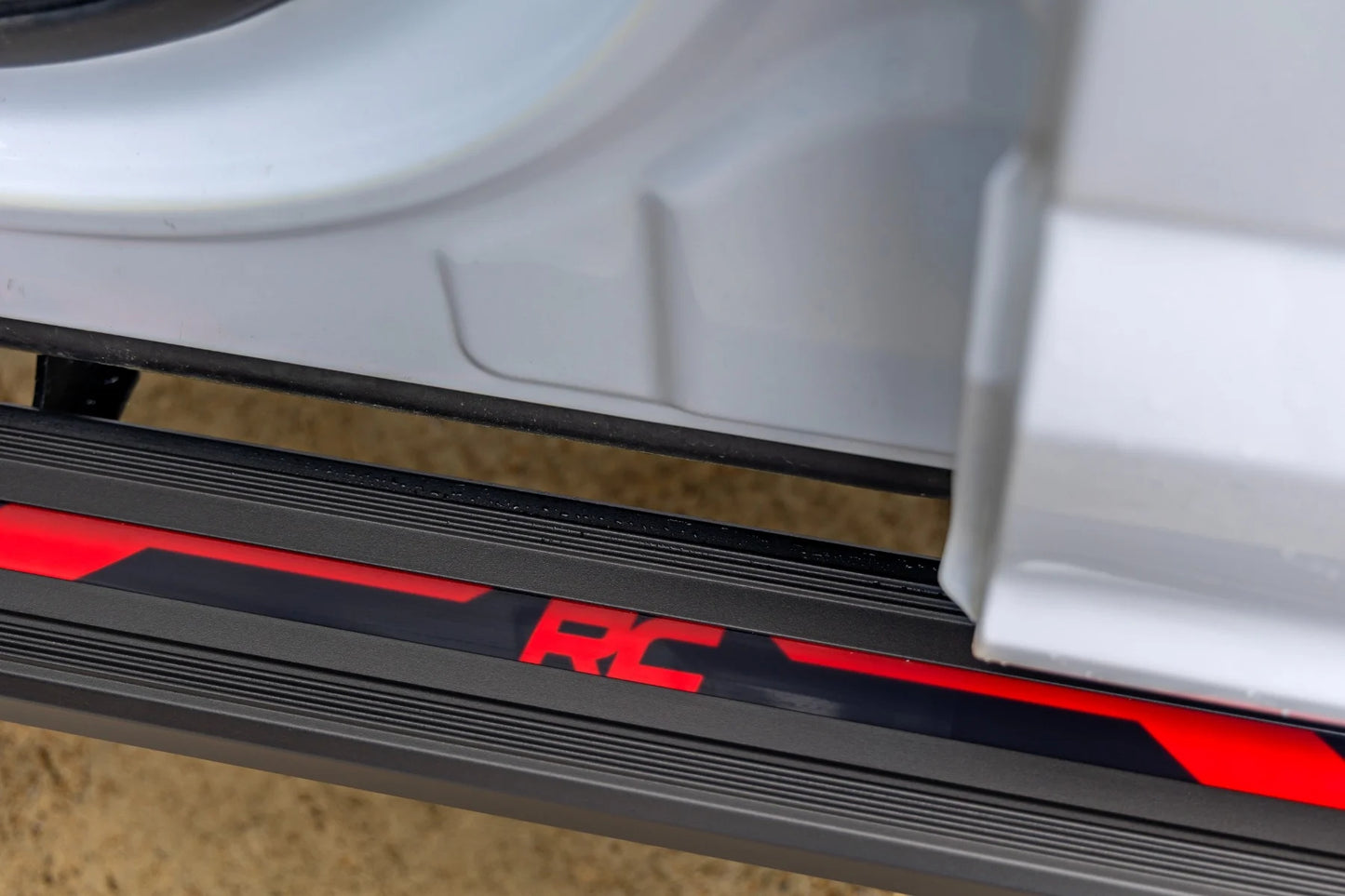Rough Country 2017-2025 Ford Raptor Hard Low Profile Bed Cover