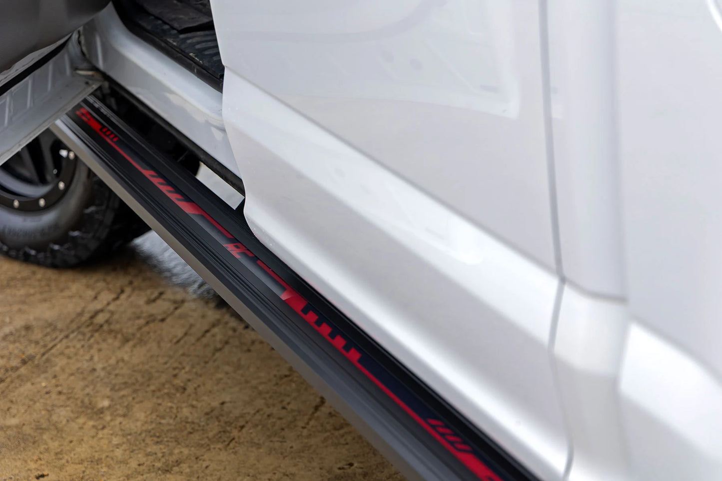 Rough Country 2017-2025 Ford Raptor Hard Low Profile Bed Cover