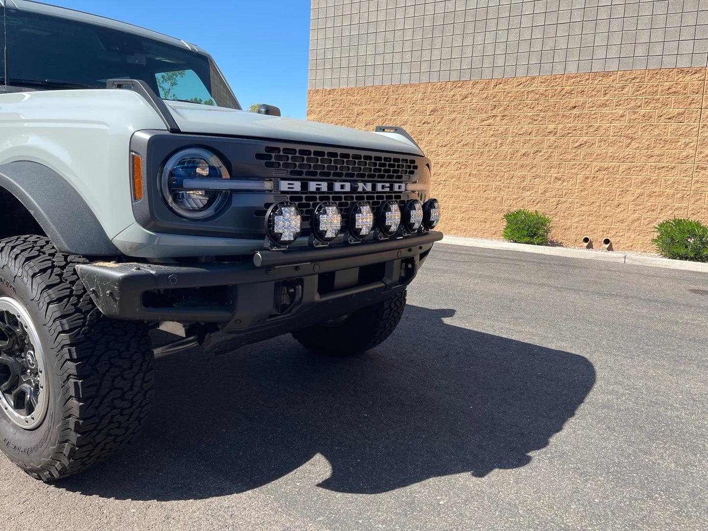 2022 Bronco Raptor Front Light Mount Kit - Use Any Light