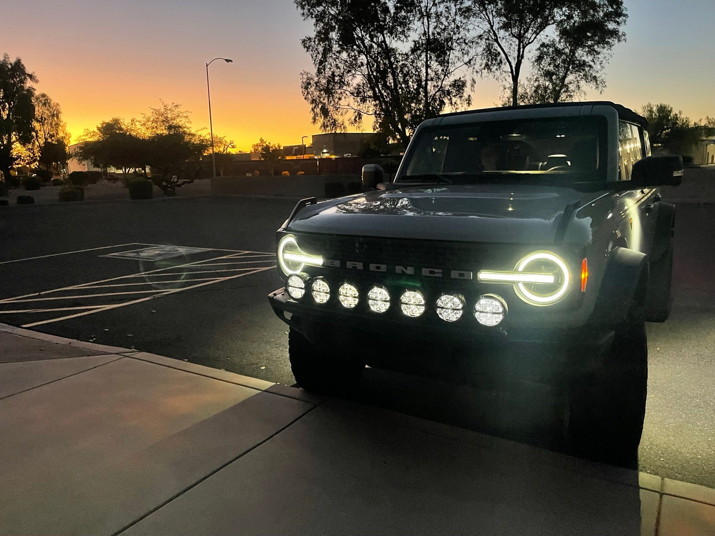 2022 Bronco Raptor Front Light Mount Kit - Use Any Light