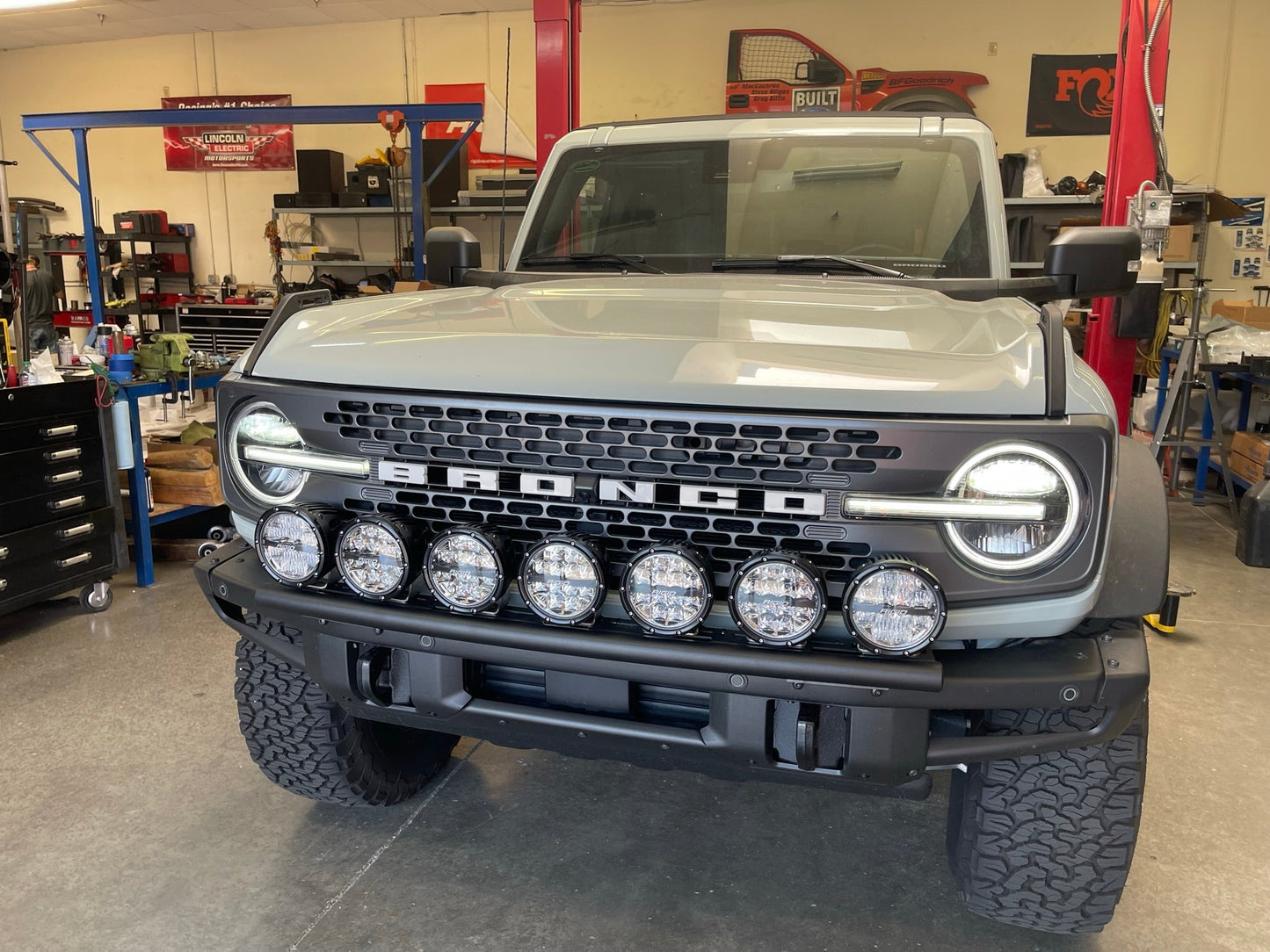 2022 Bronco Raptor Front Light Mount Kit - Use Any Light