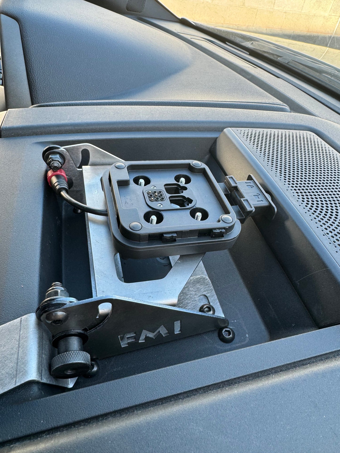 2017-2020 F150 and Raptor Center Dash Fold Down GPS mount-Garmin TREAD XL