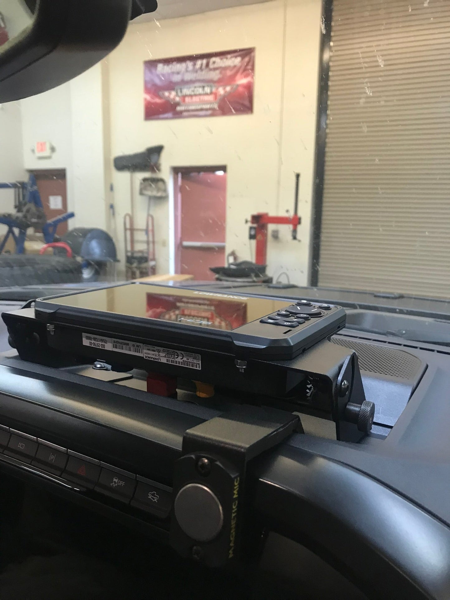 2021 - 2023 F150 and Raptor Center Dash Fold Down GPS mount - HDS7 Carbon