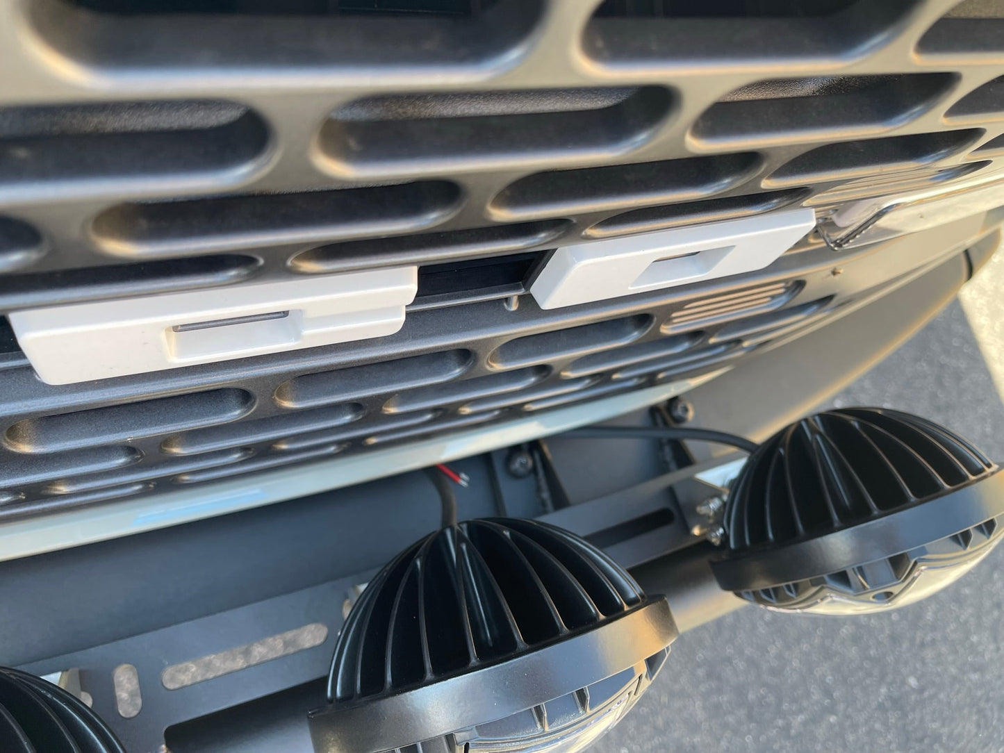 2022 Bronco Raptor Front Light Mount Kit - Use Any Light