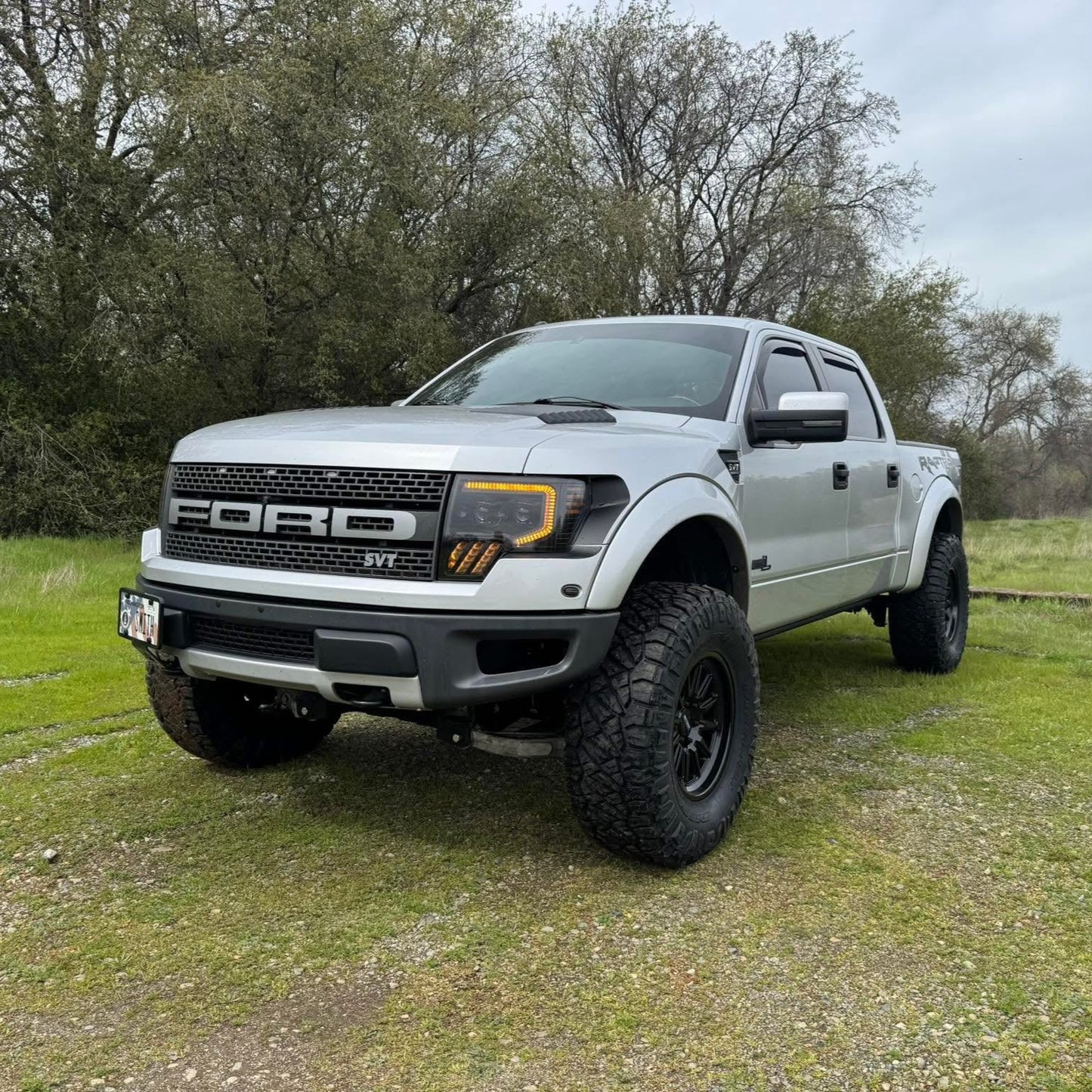 Alpharex 2010-2014 Ford Raptor MKII LUXX-Series LED Projector Headlights Black