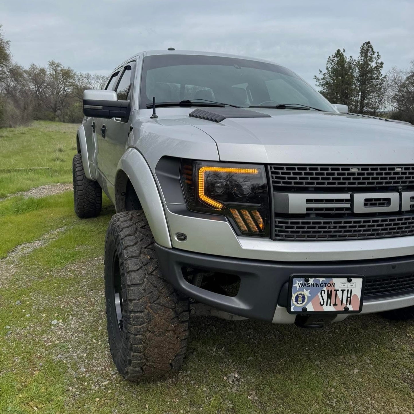 Alpharex 2010-2014 Ford Raptor MKII LUXX-Series LED Projector Headlights Black