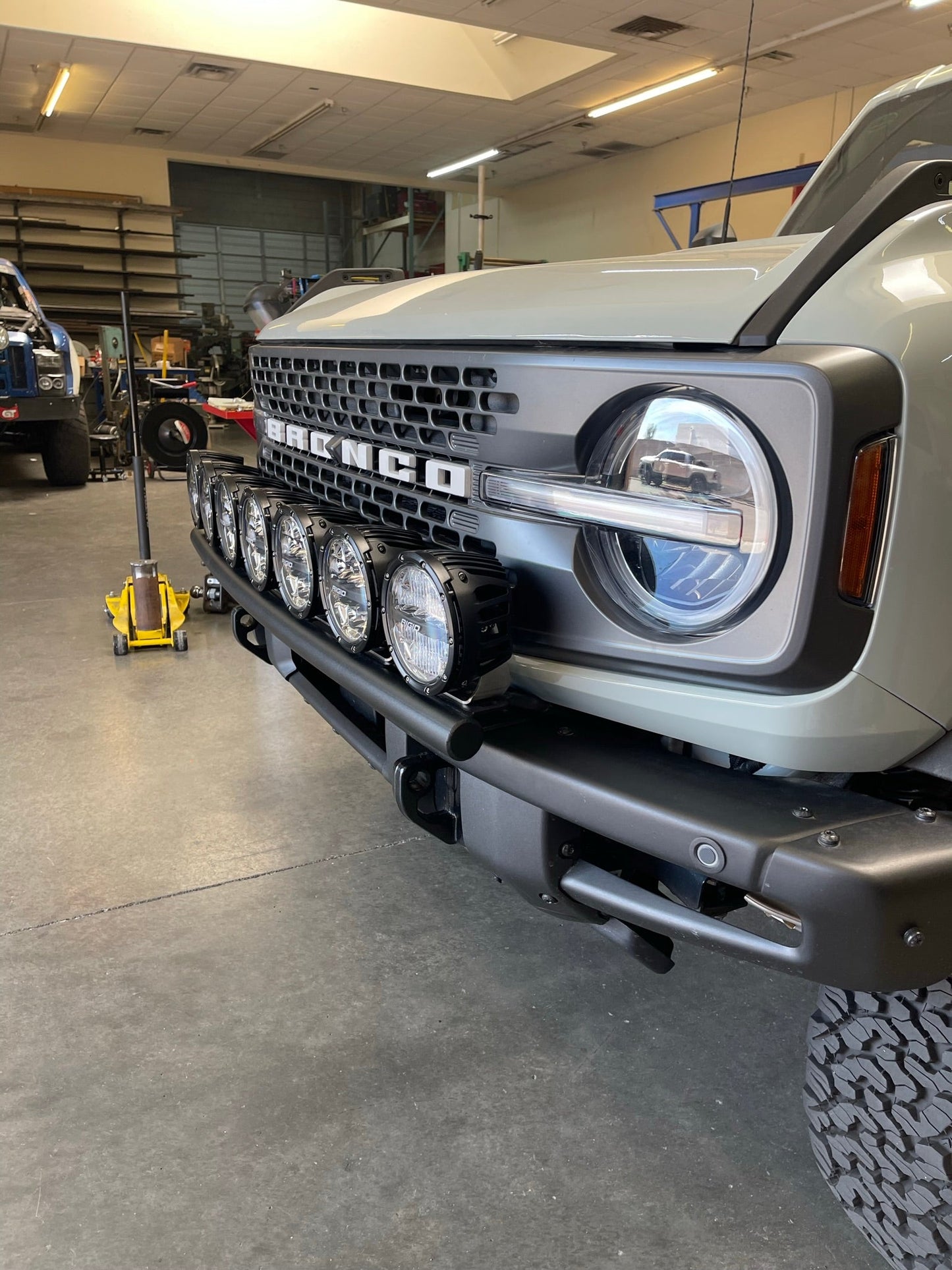 2022 Bronco Raptor Front Light Mount Kit - Use Any Light