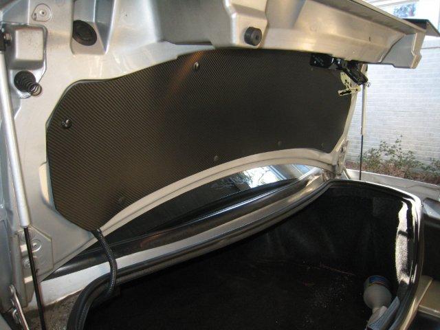 Trunk Beauty Panel in 1025 Carbon Fiber (1999-2004 Mustang)