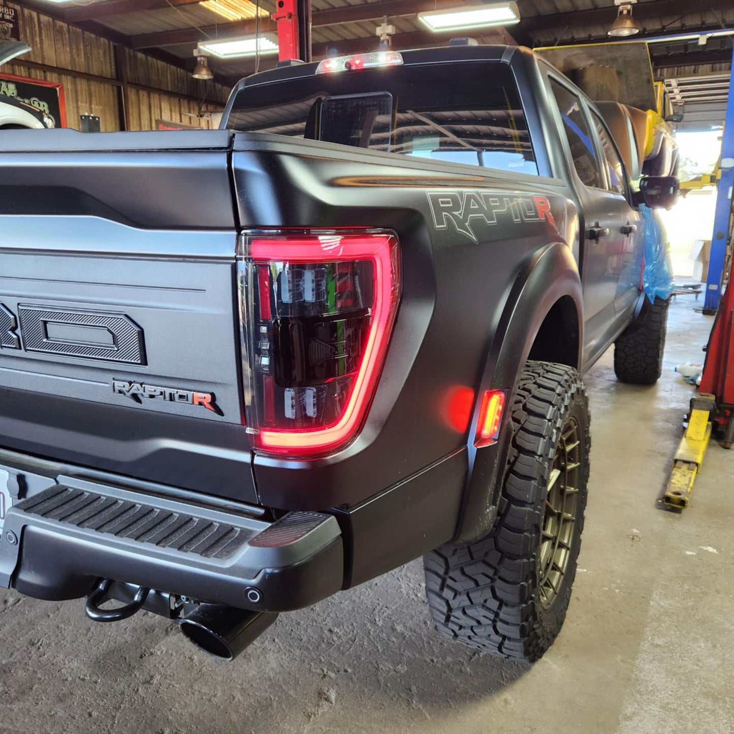 Morimoto FORD Raptor/R (21-24) XB LED TAIL LIGHTS