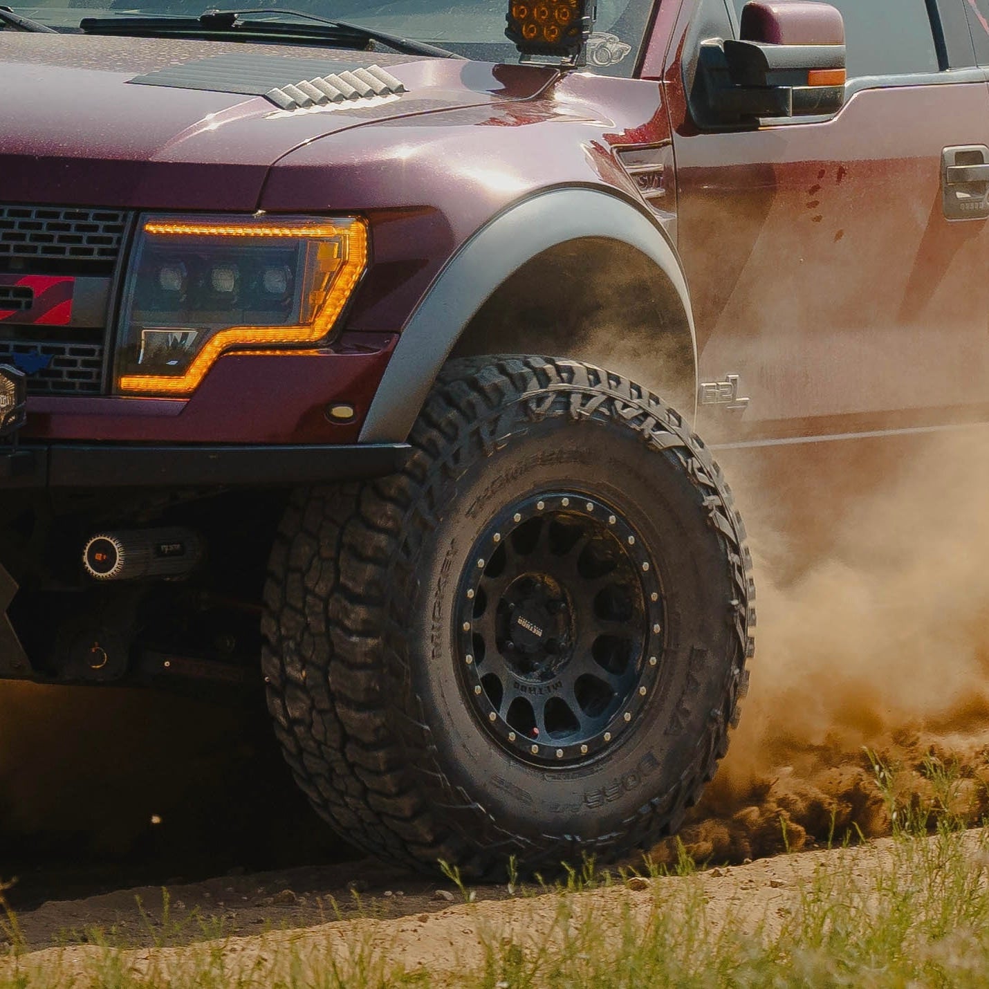 Mickey Thompson Baja Boss A/T Tire - 35X13.50R20LT 126Q