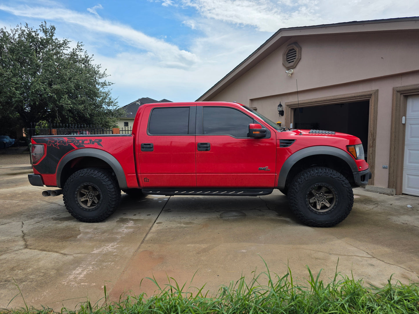 Eibach Spring Kit 10-14 Ford F-150 SVT Raptor (Front Springs Only)