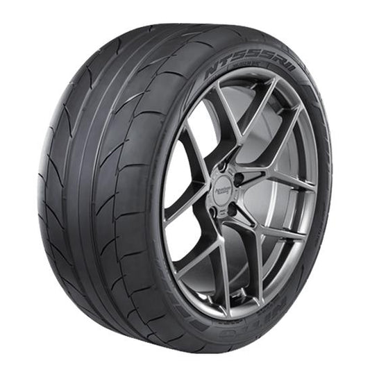 Nitto NT 555 RII Tires 275/40-19