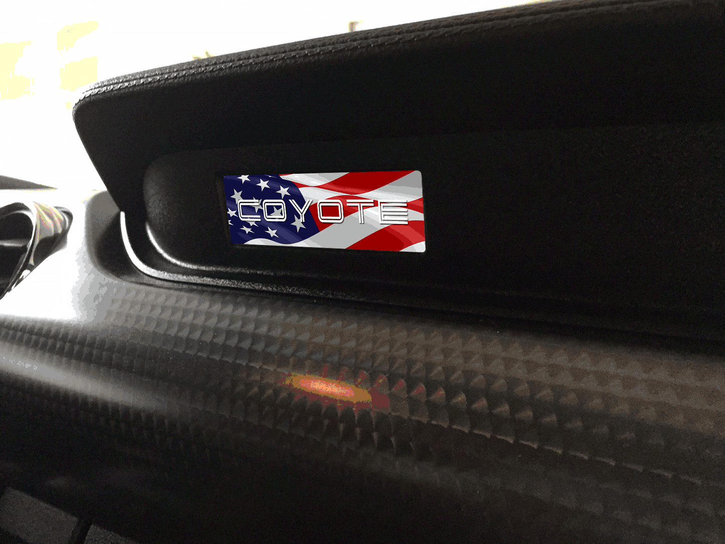 Aluminum Dash Plate [S18] Coyote Flag S1 (2018-2023 Mustang)