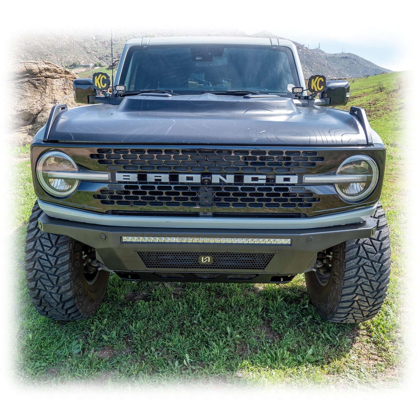 TURN Hyperlyte Front Bumper & Skid Plate for Ford Bronco
