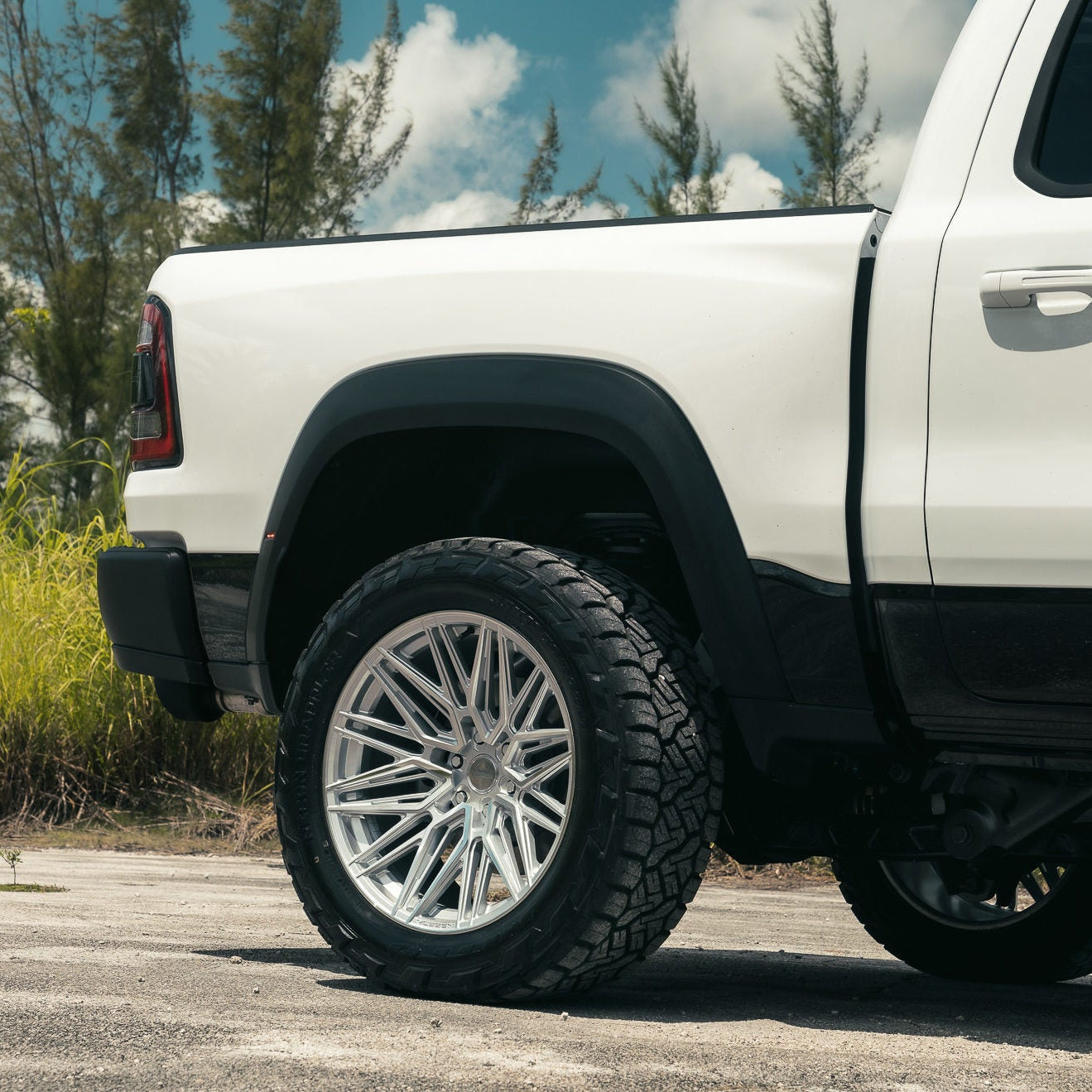 Vossen HF6-5 - Hybrid Forged 6 Lug - TRX