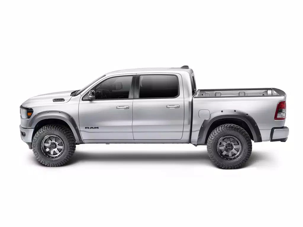 Bushwacker 19-21 Dodge RAM 2500 / 3500 (Excl. Dually) Forge Style Flares 4pc - Black