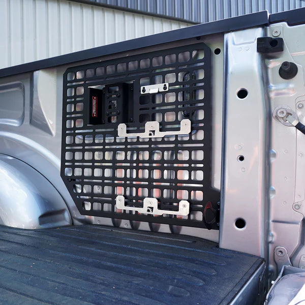 Builtright Industries Mounting   Bracket for Milwaukee Packout System