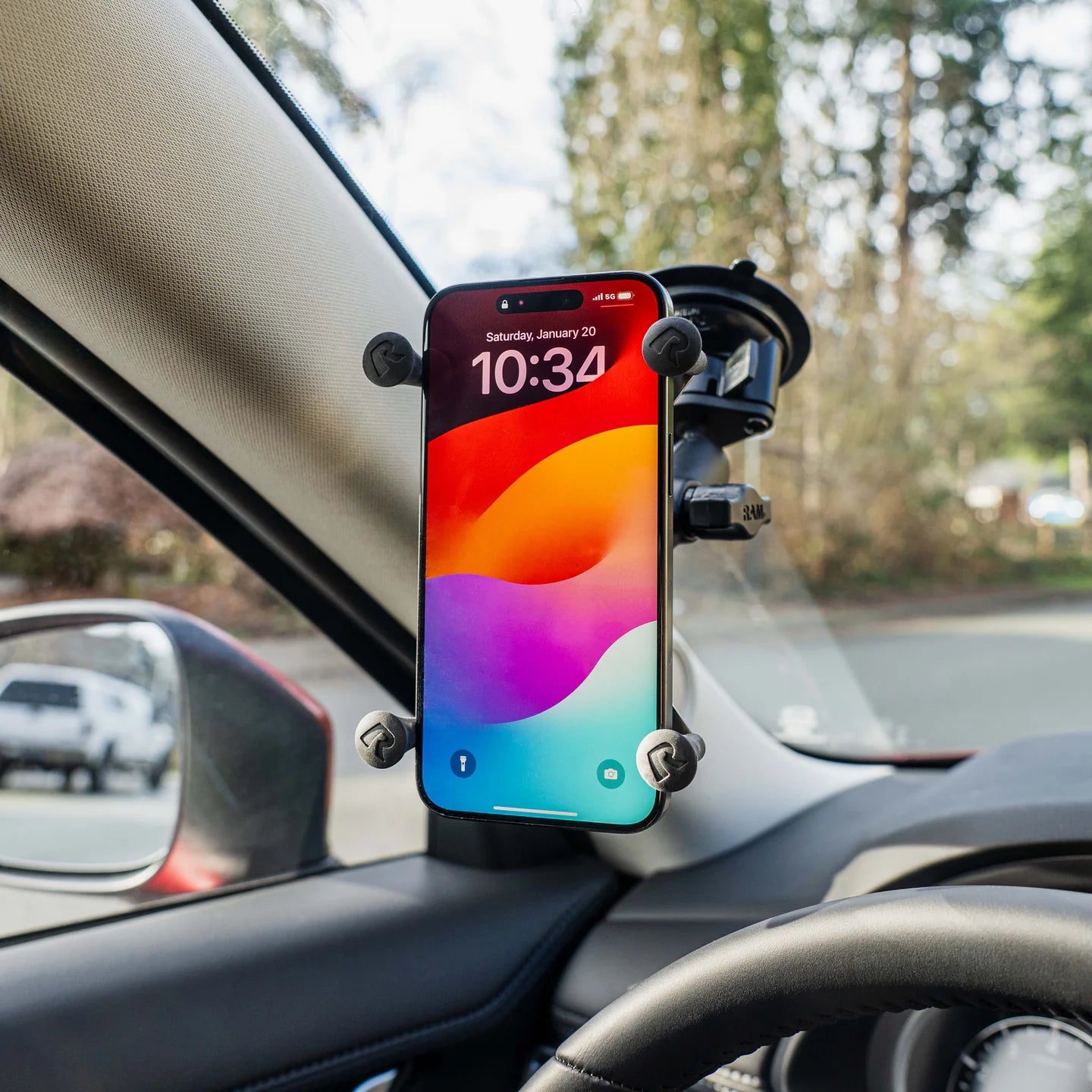 RAM MOUNTS X-Grip® Large Phone Mount with Twist-Lock™ Suction Cup - Medium
