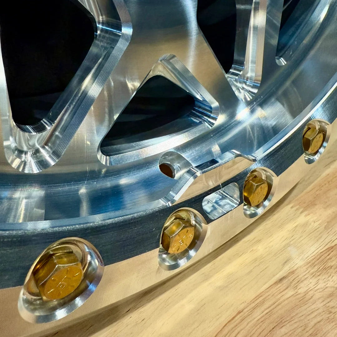 Mazzulla Enzo Forged Simulated Beadlock / 17x8 - 2010-2026 Ford Raptor Spec