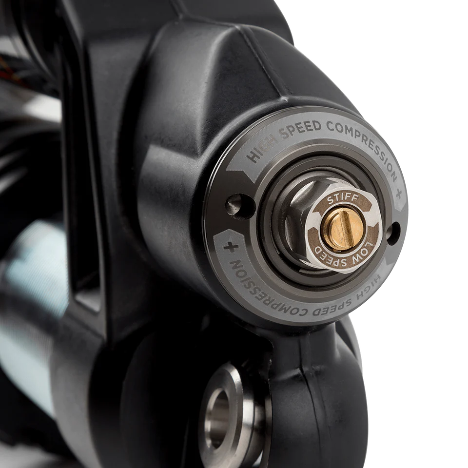 FOX 2.5 FACTORY RACE SERIES | CAN-AM MAVERICK X3 - 2 SEATER