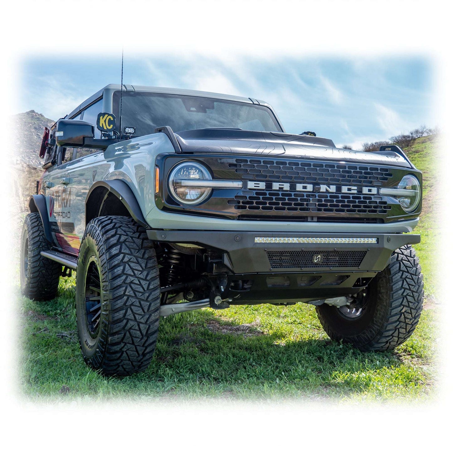 TURN Hyperlyte Front Bumper & Skid Plate for Ford Bronco