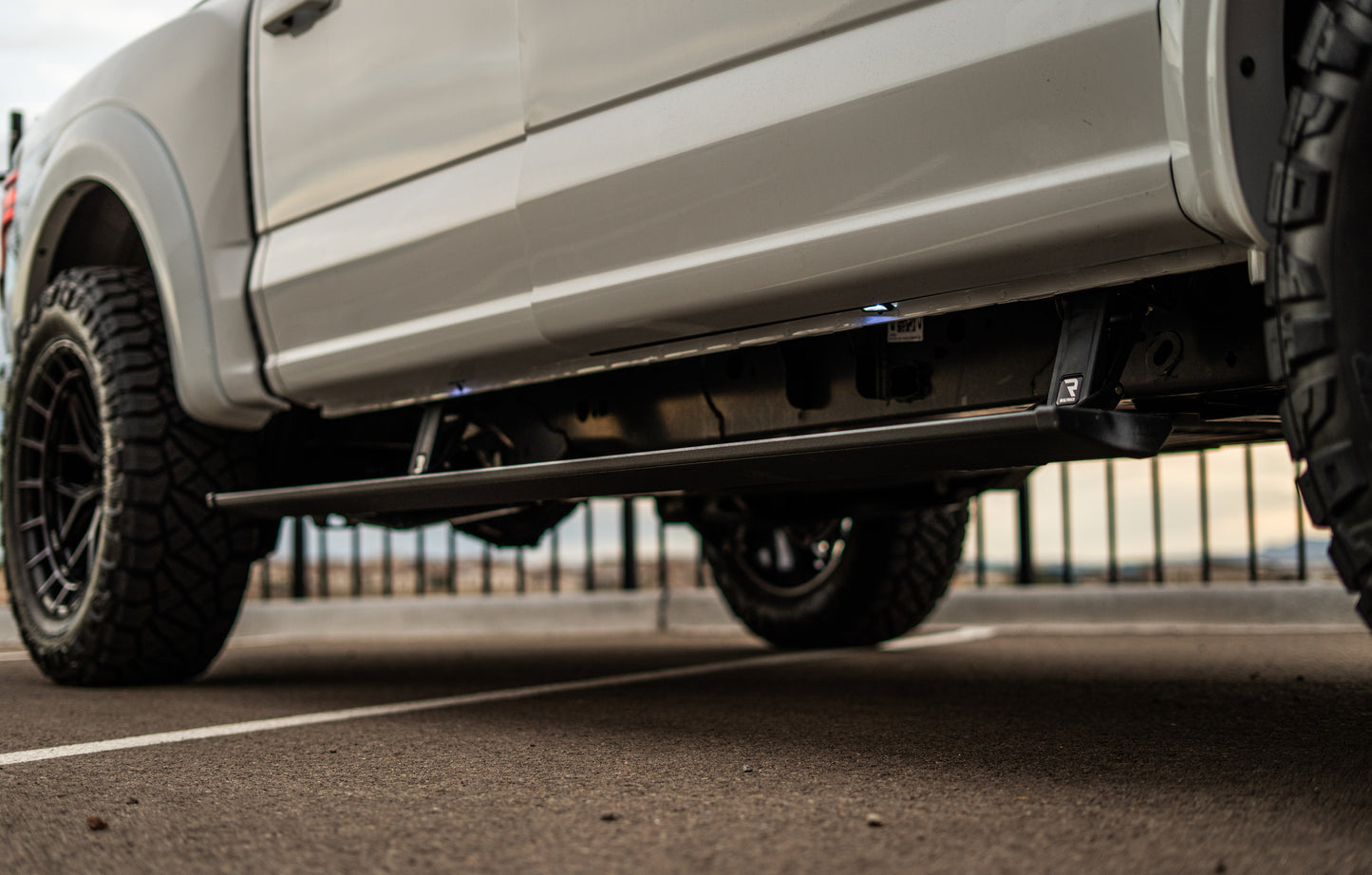 AMP Research 21-25 Ford F150/Raptor PowerStep Plug N Play - Black