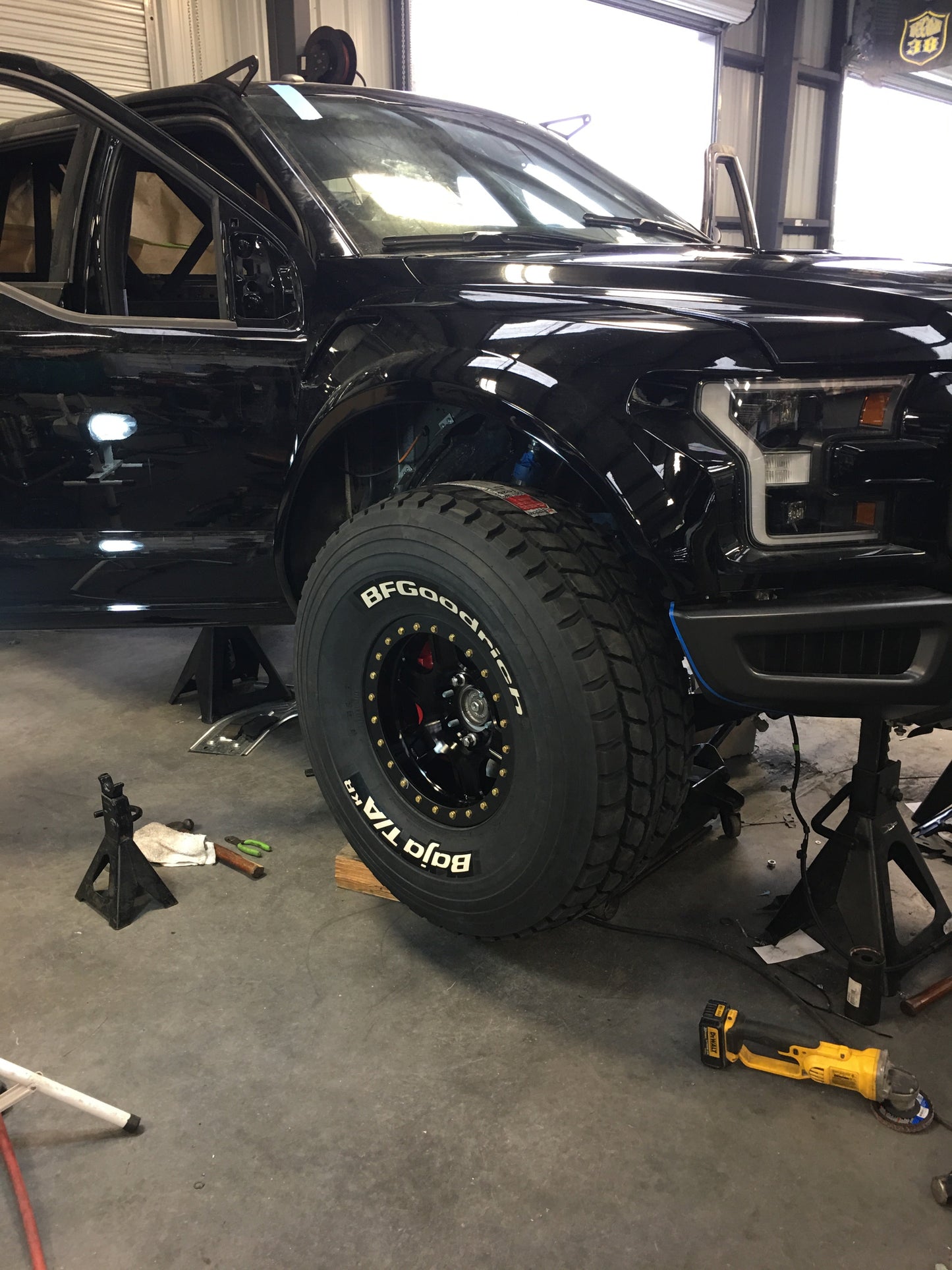 2017 Up Raptor Long Travel Front Suspension Kit - Gen 2