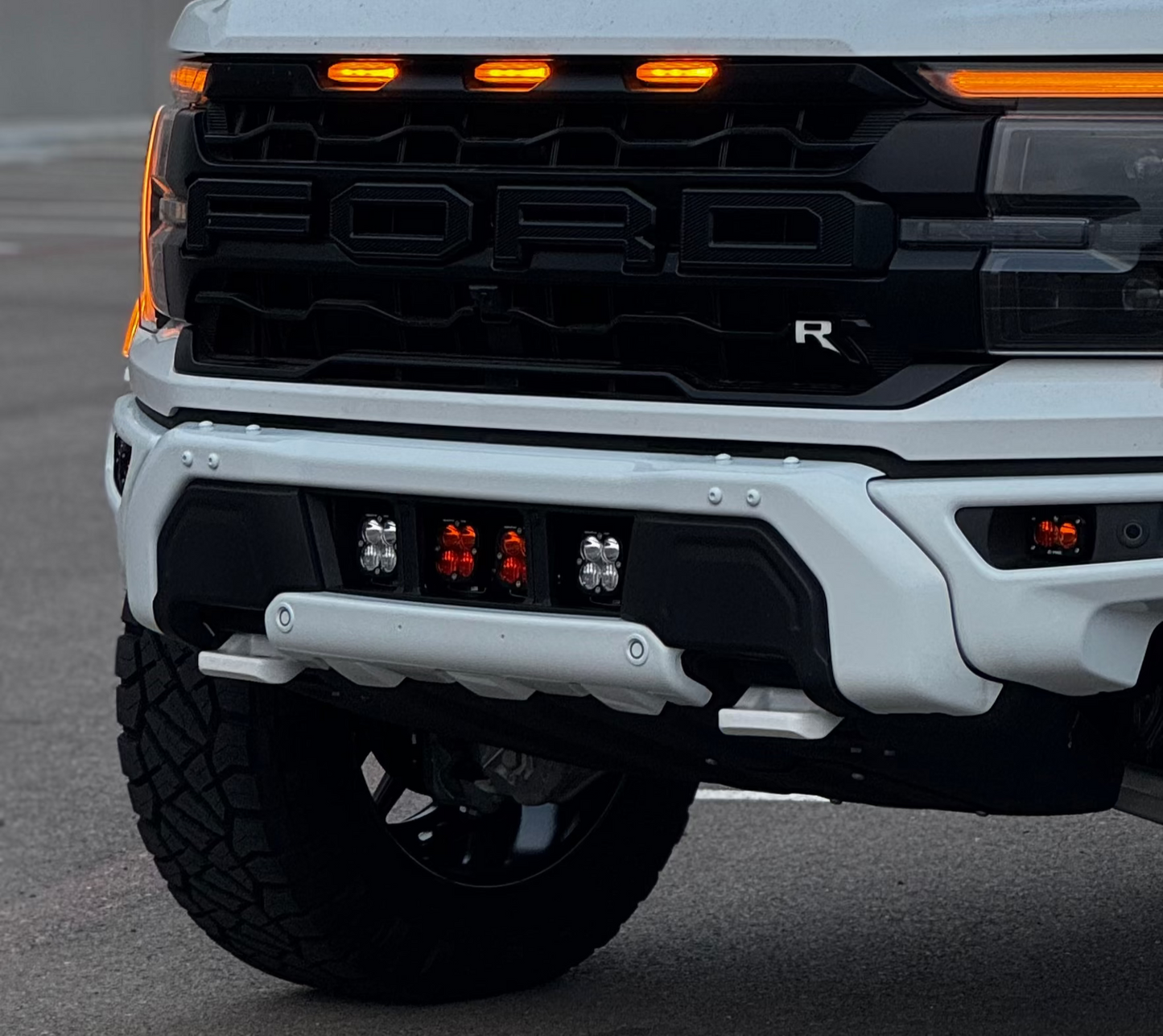 2023-2025 Ford Raptor/R Center Fog Light Kit - Baja Designs Lighting