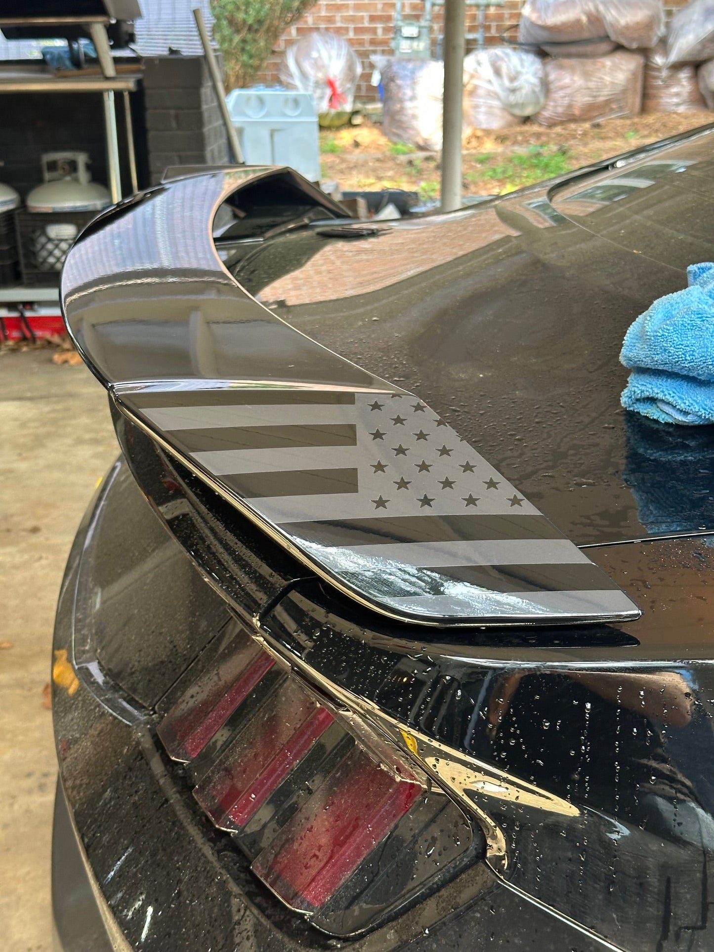 Spoiler Side Accent American Flag Vinyl Overlay (2024+ Mustang)