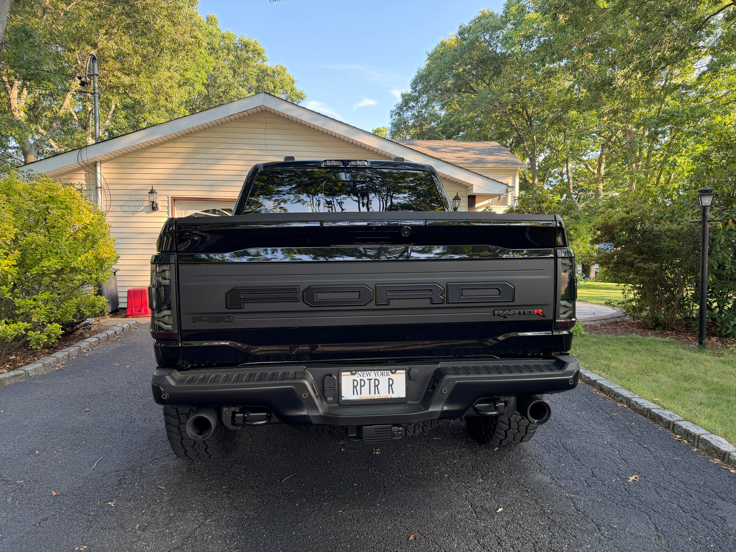 2024-2026 Ford Raptor & Raptor R LUXX-Series LED Tail Lights Black