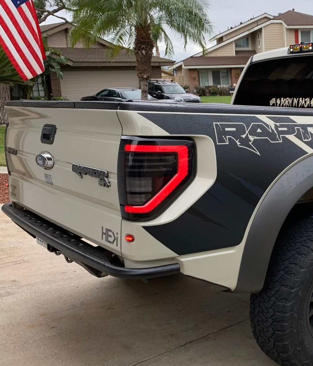 Winjet 2010-2014 Ford Raptor Matte Black /Clear Tail Lights