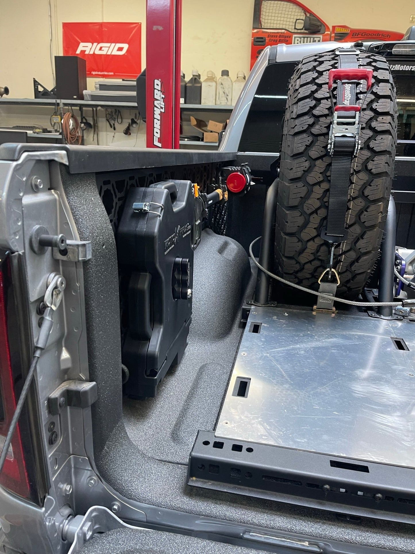 Ram RHO - Bed Organizer Panel kit - one side