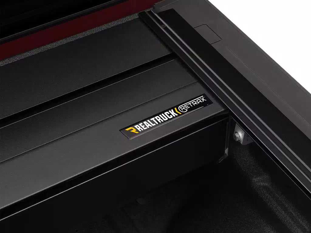 RetraxPRO MX Manual Retractable Tonneau Cover - 2024 Ford Ranger Rapto ...