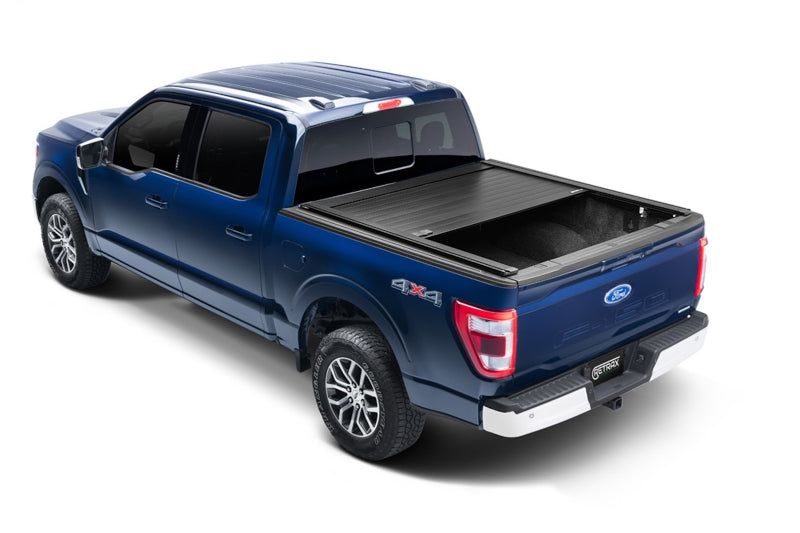 Retrax PRO MX Manual Retractable Tonneau Cover - 2021-2025 Ford F150/Raptor